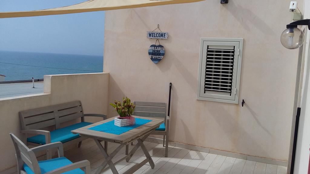 Villa Vista Mare Tra I Luoghi Di Montalbano à Punta Secca Extérieur photo